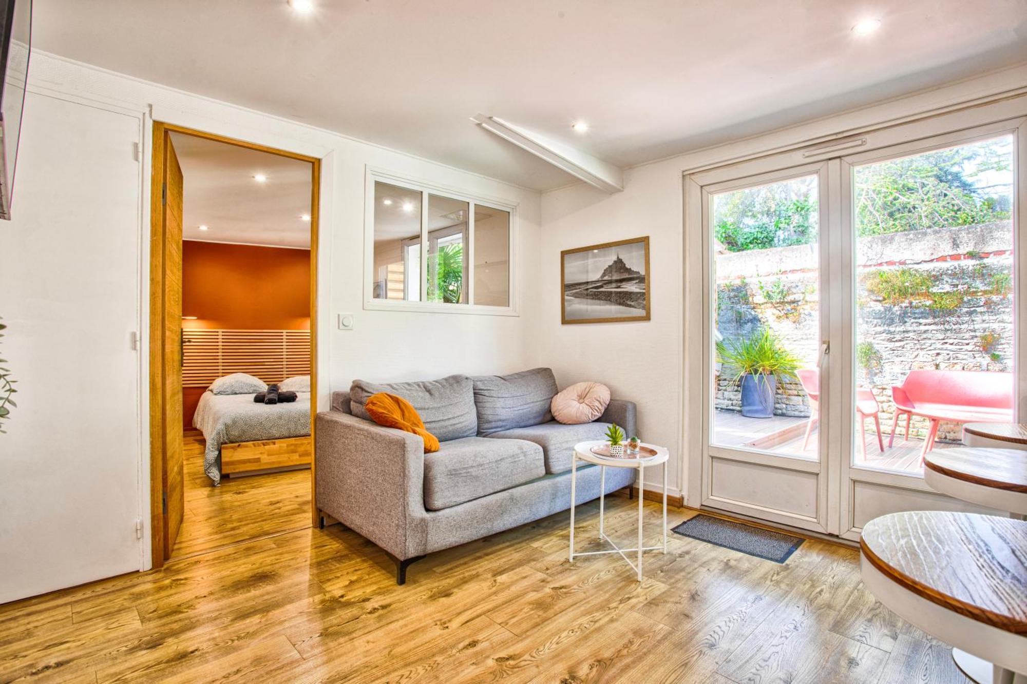 Appartement Fraichement Renovee - Jacuzzi Au Coeur De Caen Kültér fotó
